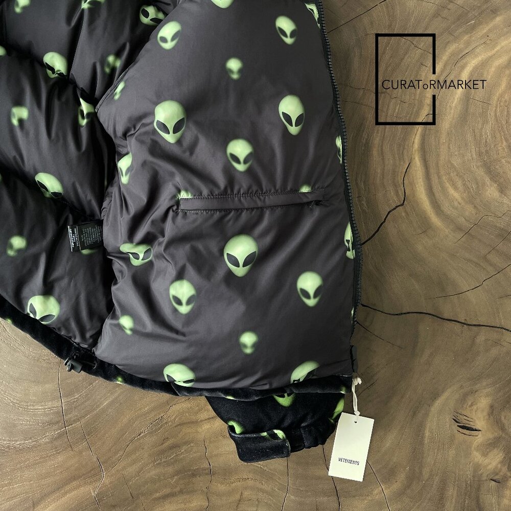 Vetements: RARE Space Alien Head Velvet Down Padded Puffer Jacket FW22 - Picture 7 of 16